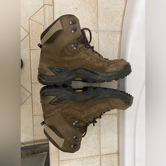 Lowa renegade gtx boots - Picture 3 of 6